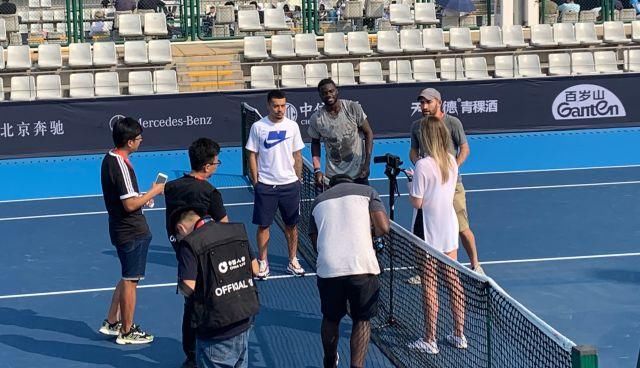 室注入更多 室注入更多