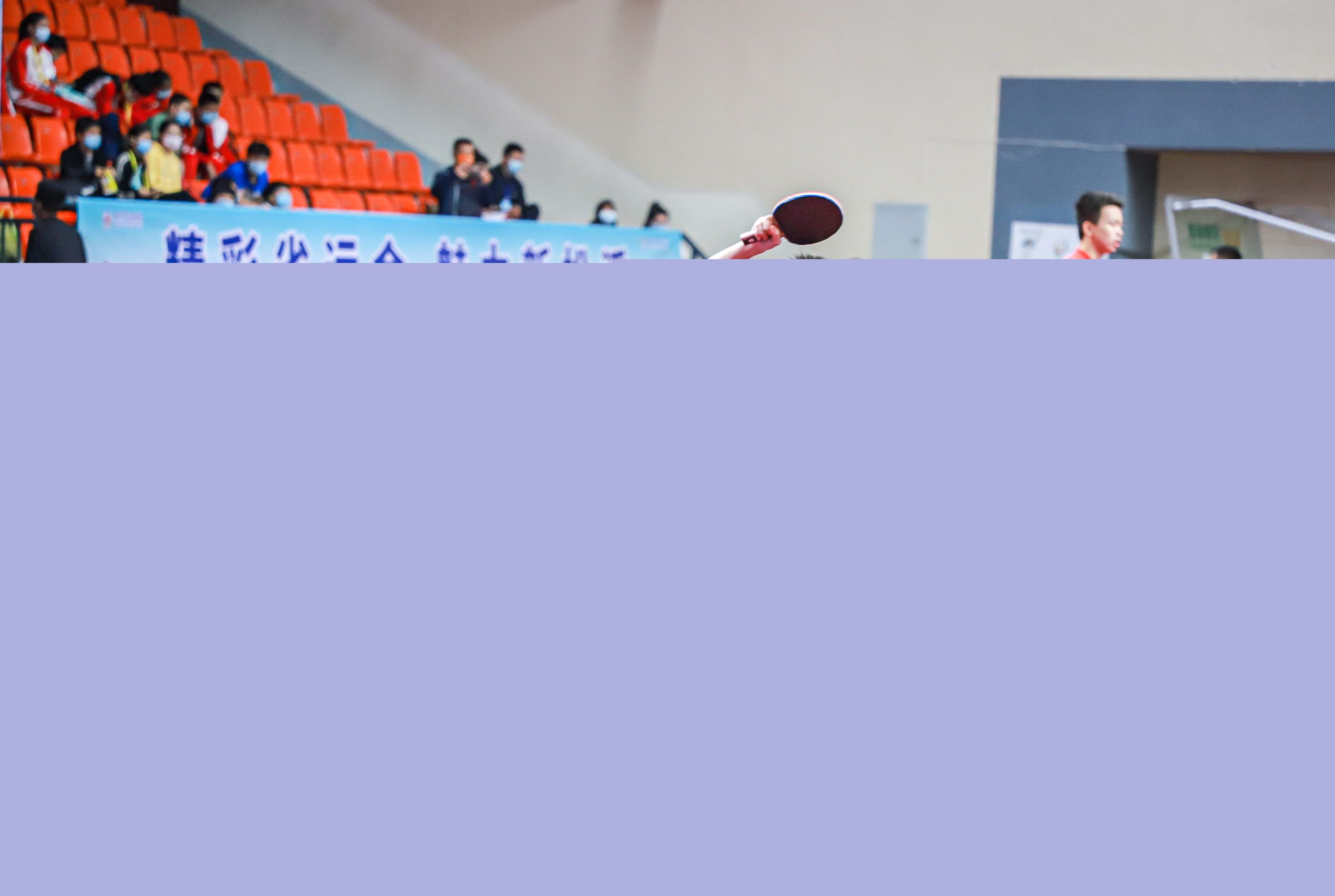 然显现出巨 然显现出巨